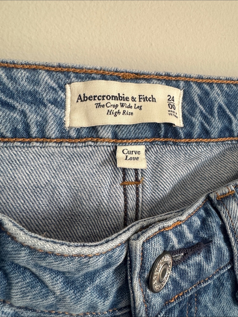 Abercrombie & Fitch HR wide leg crop curve love - Picture 2 of 6